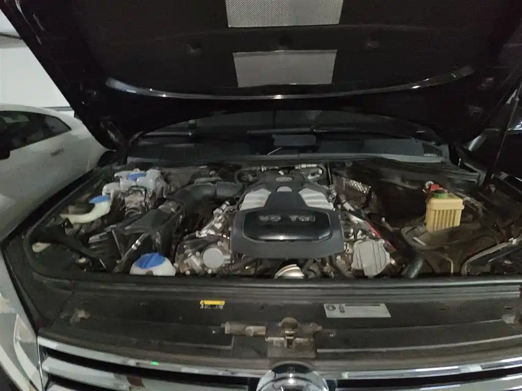 Volkswagen Touareg 2017 3.0TSI Explorer Edition фото 11