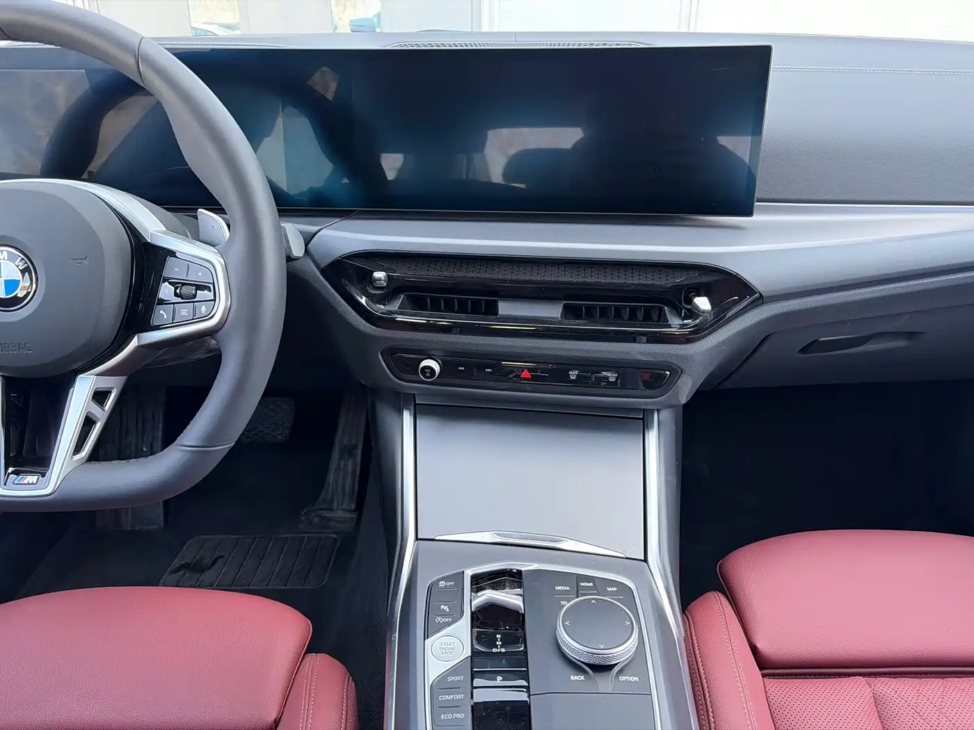BMW 3 Series 2025 325i M Sport Package фото 6