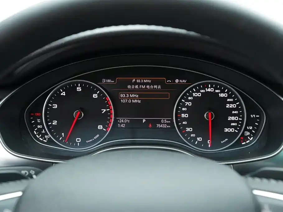 Audi A6L 2015 35 FSI quattro Comfort фото 8