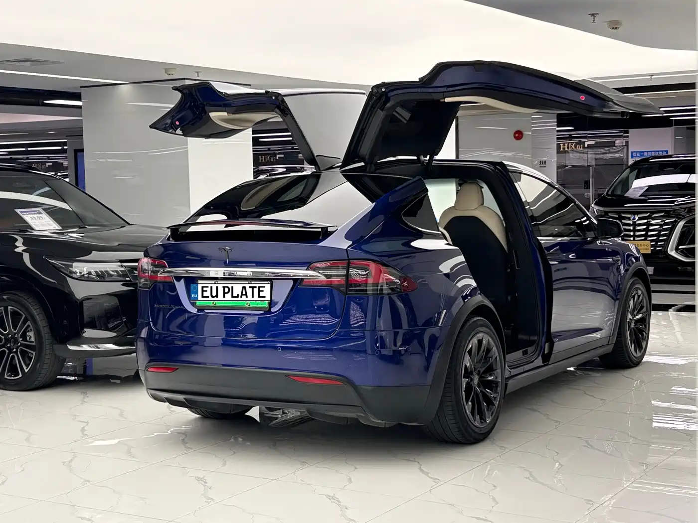 TESLA MODEL X