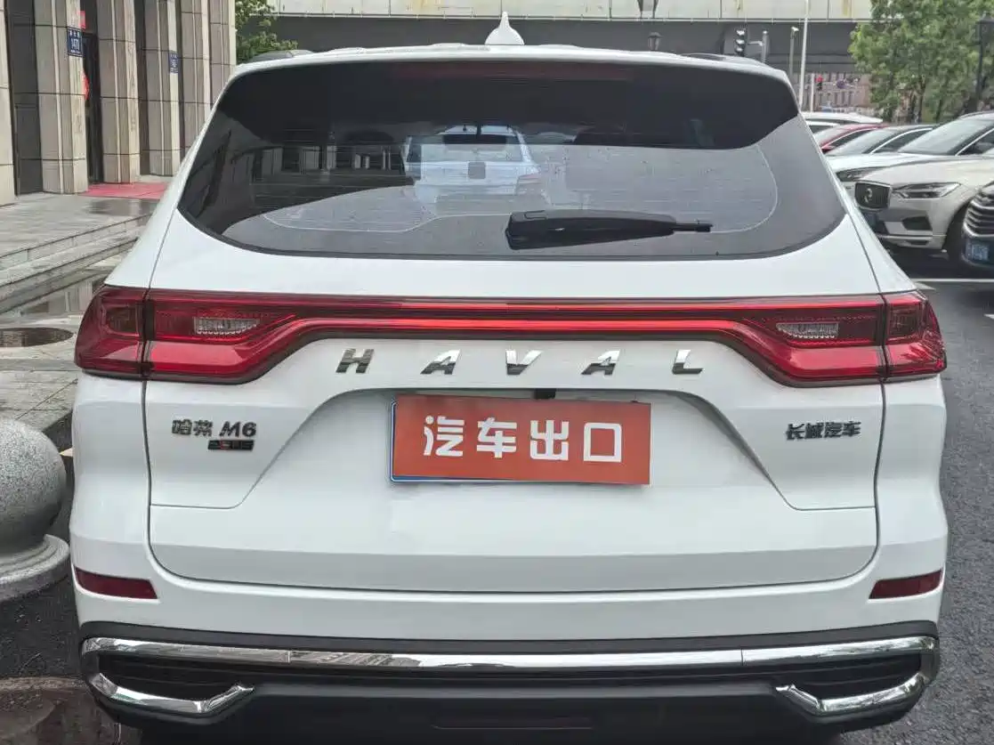 Haval M6 2023 PLUS 1.5T DCT Elite Smart Connect фото 8