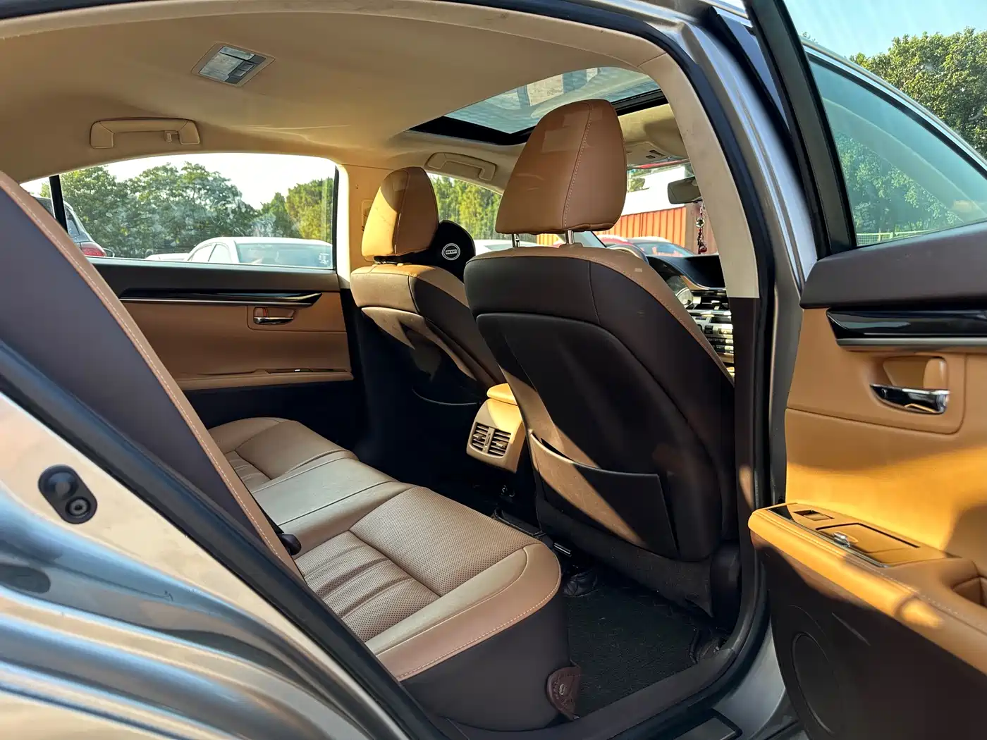 Lexus ES 2015 200 Elite Edition фото 11