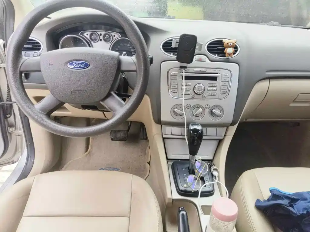 Photo 12 - Ford Focus