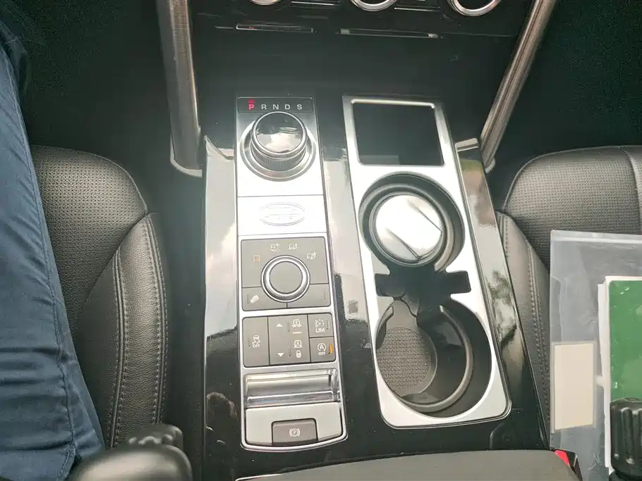 Land Rover Discovery 2018 2.0T Special Edition фото 16