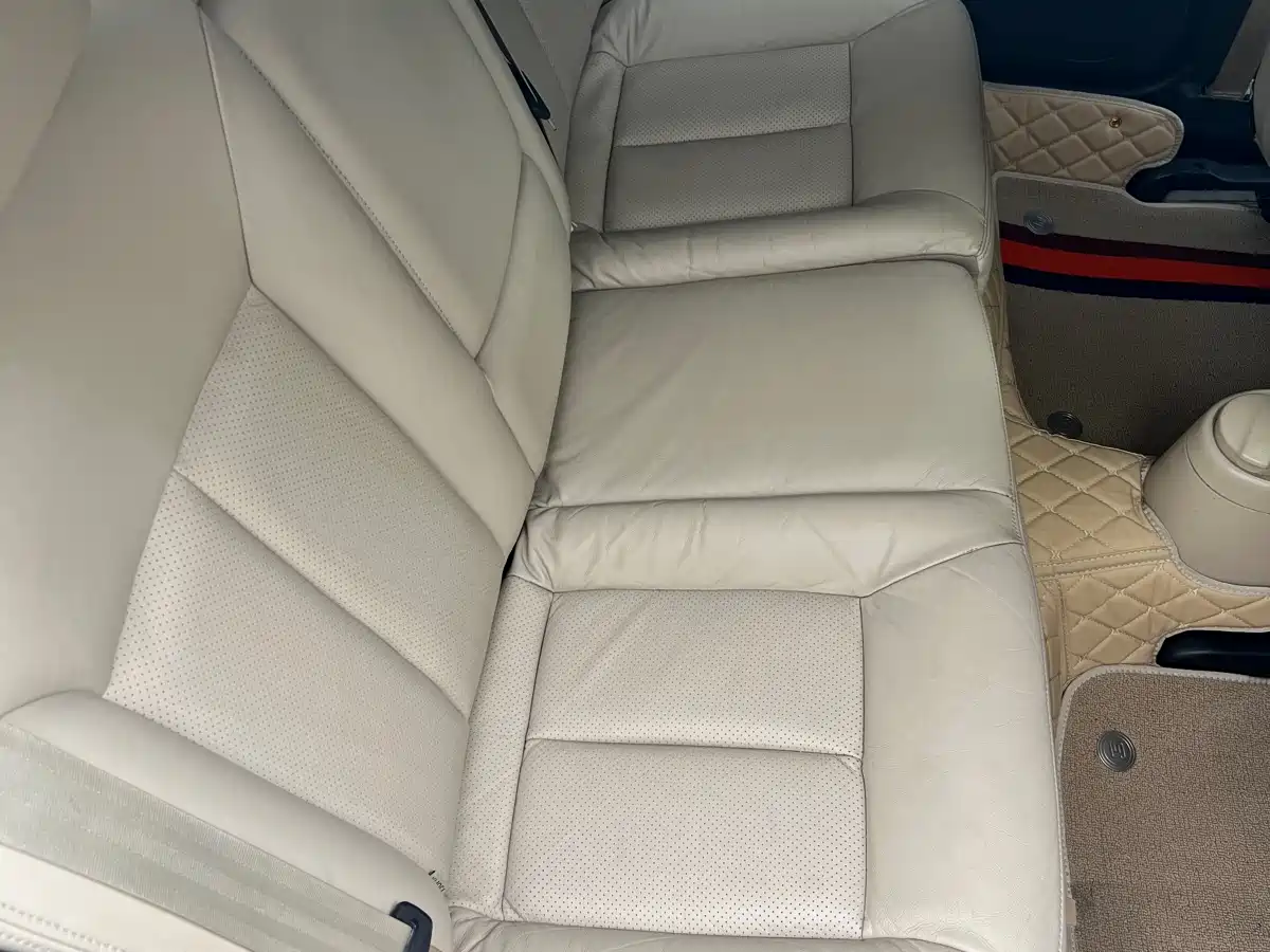 Volkswagen Lavida 2011 1.6L Automatic Pinya Edition фото 10