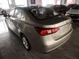 Фото 5 - Roewe 360