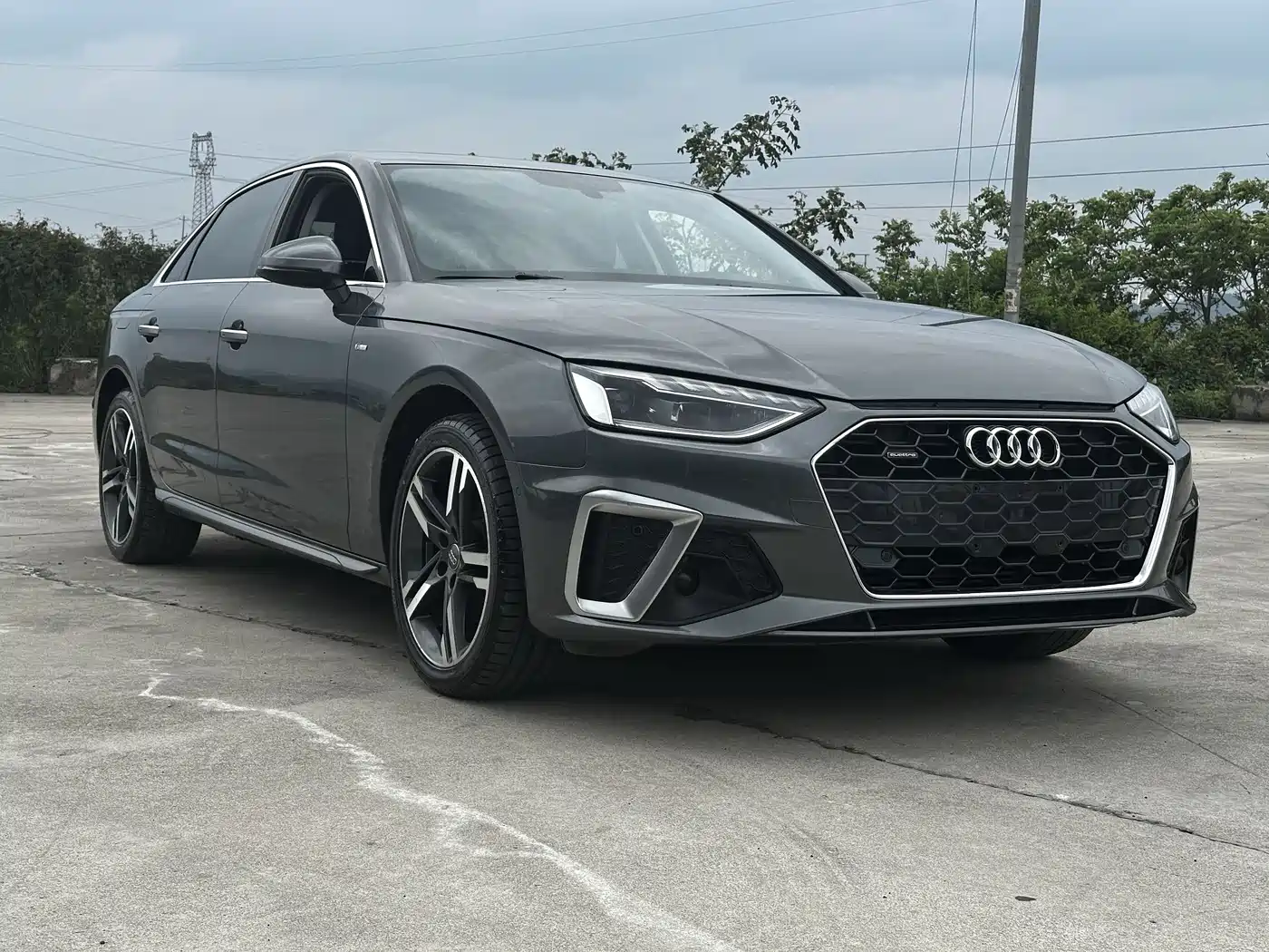 Audi A4L 2020 40 TFSI quattro Luxury Dynamic фото 3