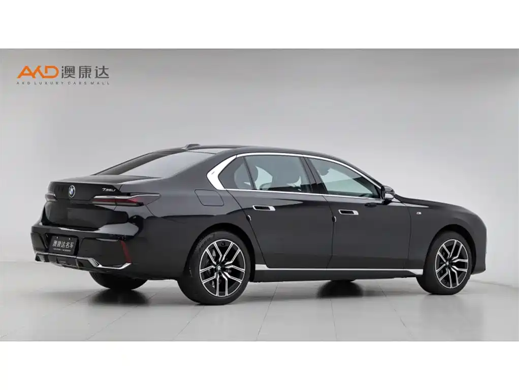 BMW 7 Series 2023 Model 735Li M Sport Package фото 3