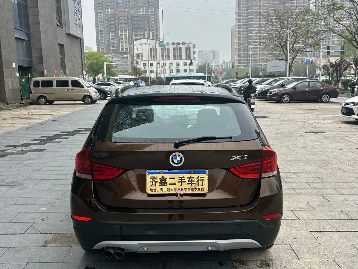 BMW X1 2014 sDrive18i Fashion Edition фото 4