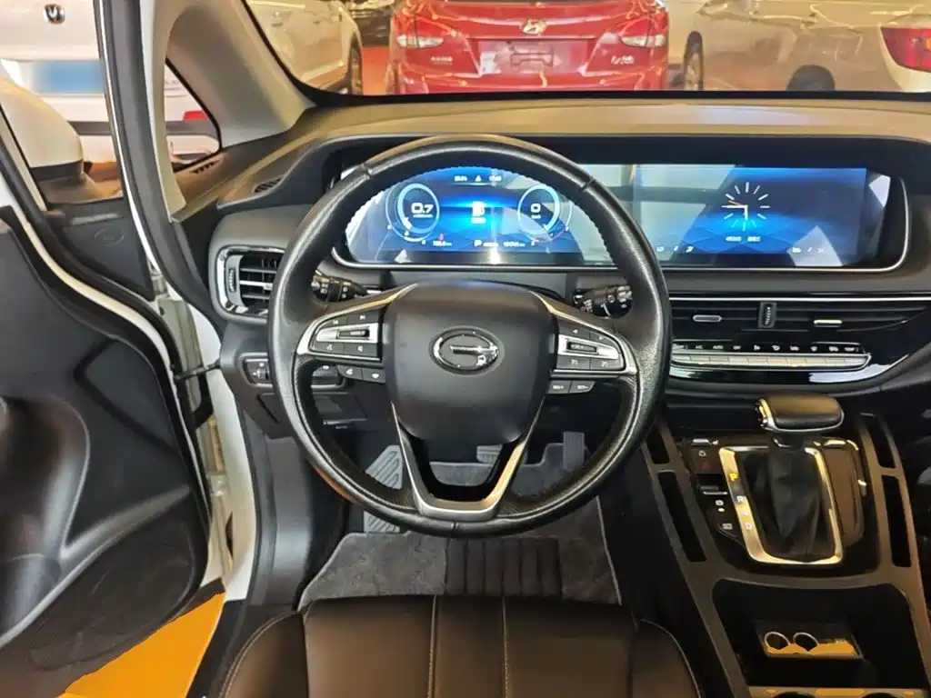Фото 7 - GAC Trumpchi Trumpchi M6