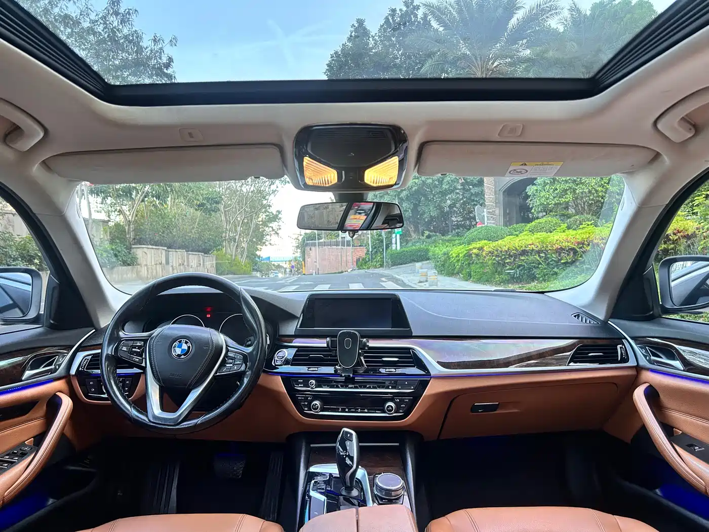 BMW 5 Series 2018 528Li Launch Special Edition фото 13