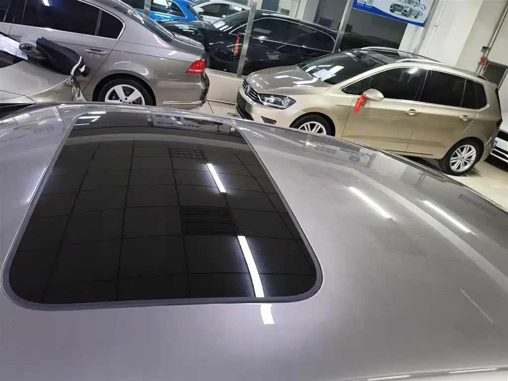 Volkswagen Phaeton 2012 3.0L Executive фото 27