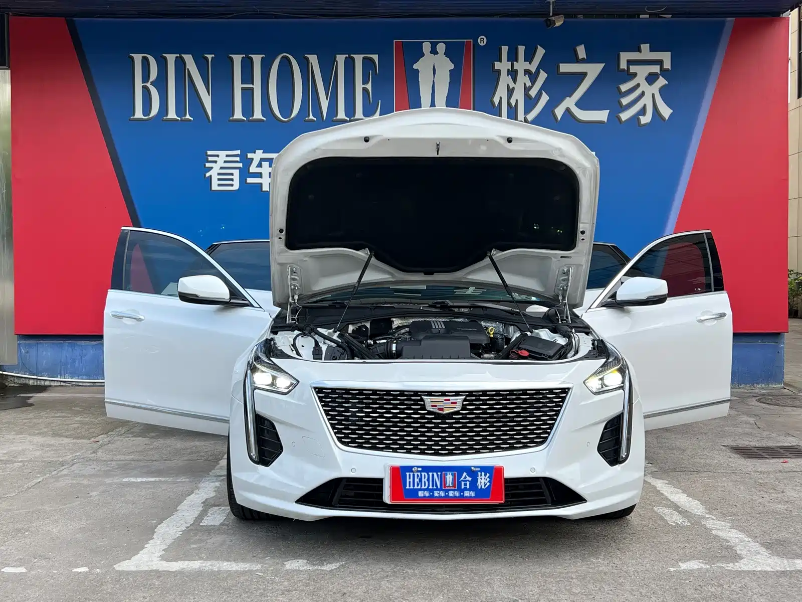 Фото 12 - Cadillac CT6