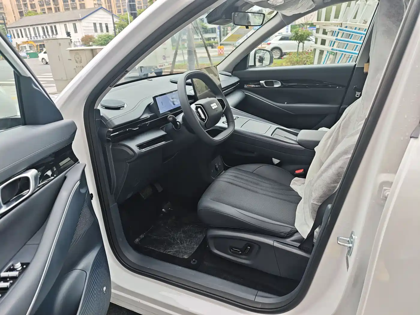 Geely Galaxy Galaxy E5 2026 530km Voyager Edition фото 7