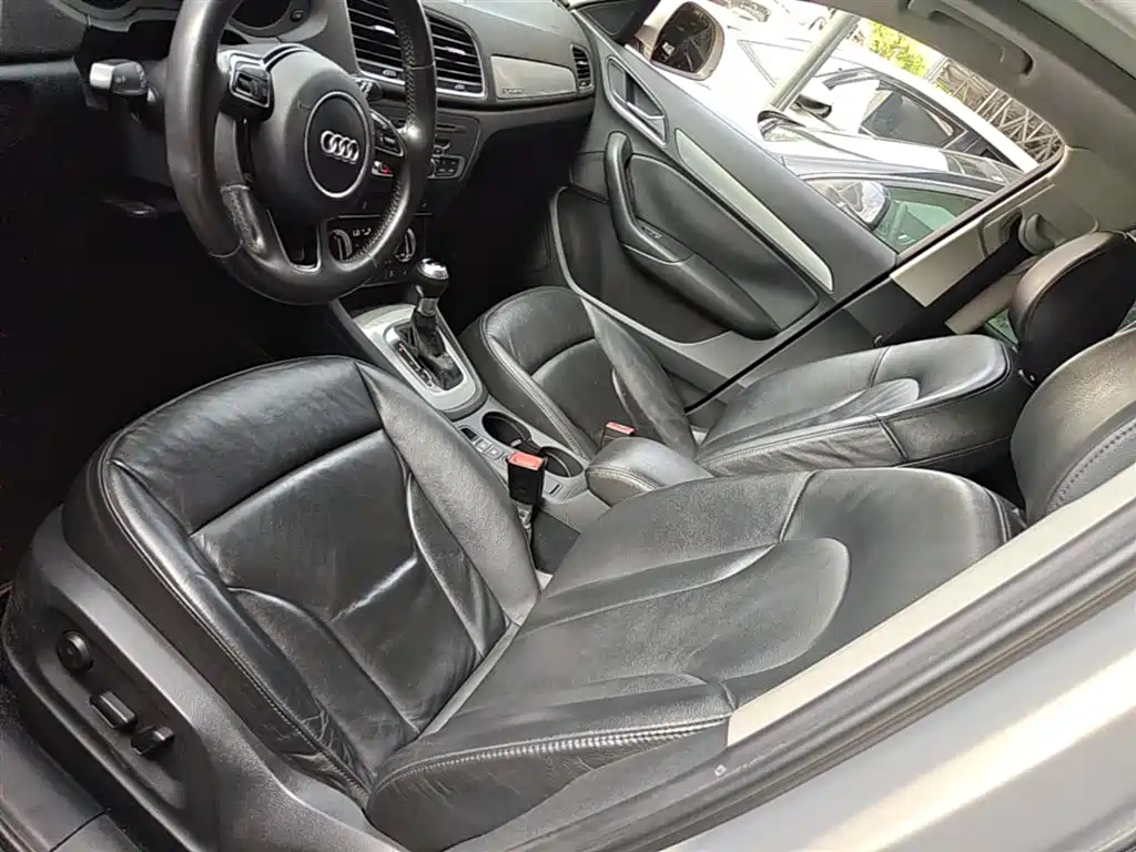 Audi Q3 2015 35 TFSI quattro Technology фото 15
