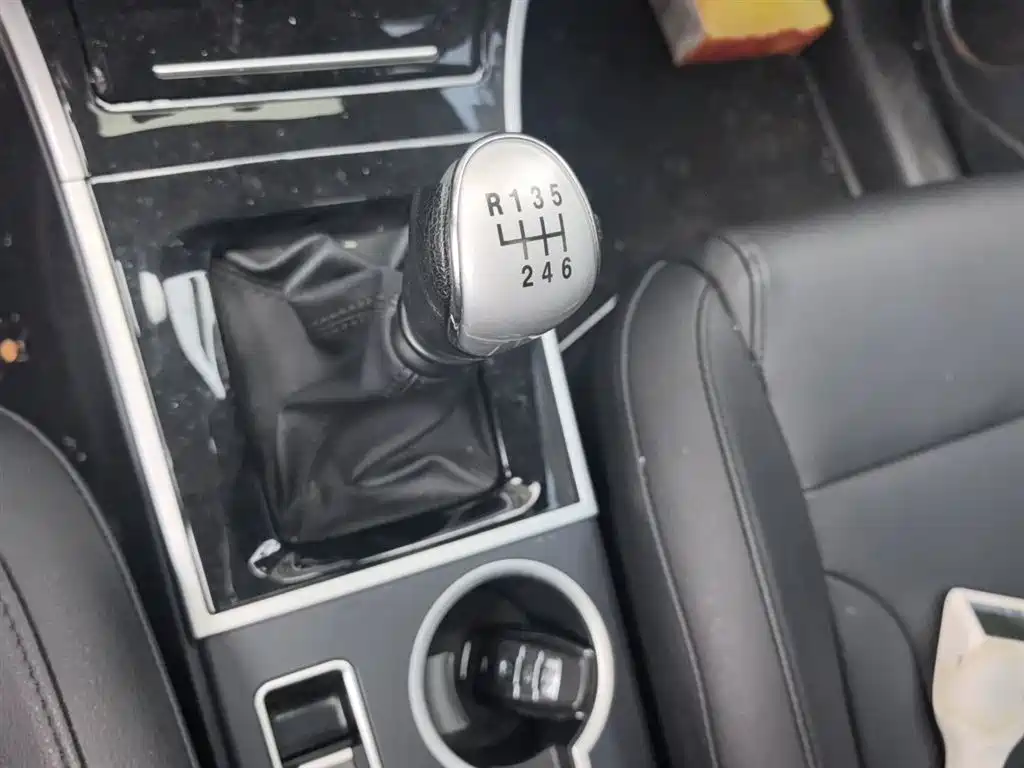 Haval H2 2016 Red Label 1.5T Manual 2WD Luxury фото 7