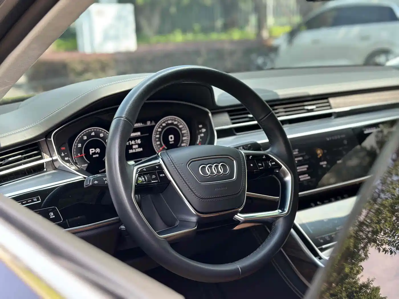 Audi A8 2023 A8L 55 TFSI quattro Flagship фото 7