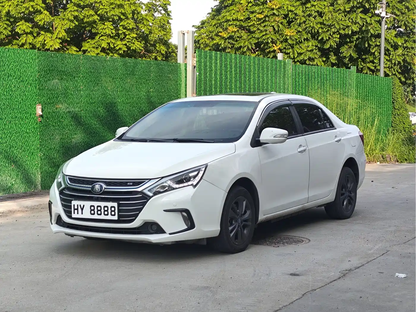 BYD Qin New Energy 2017 1.5T Premium Model