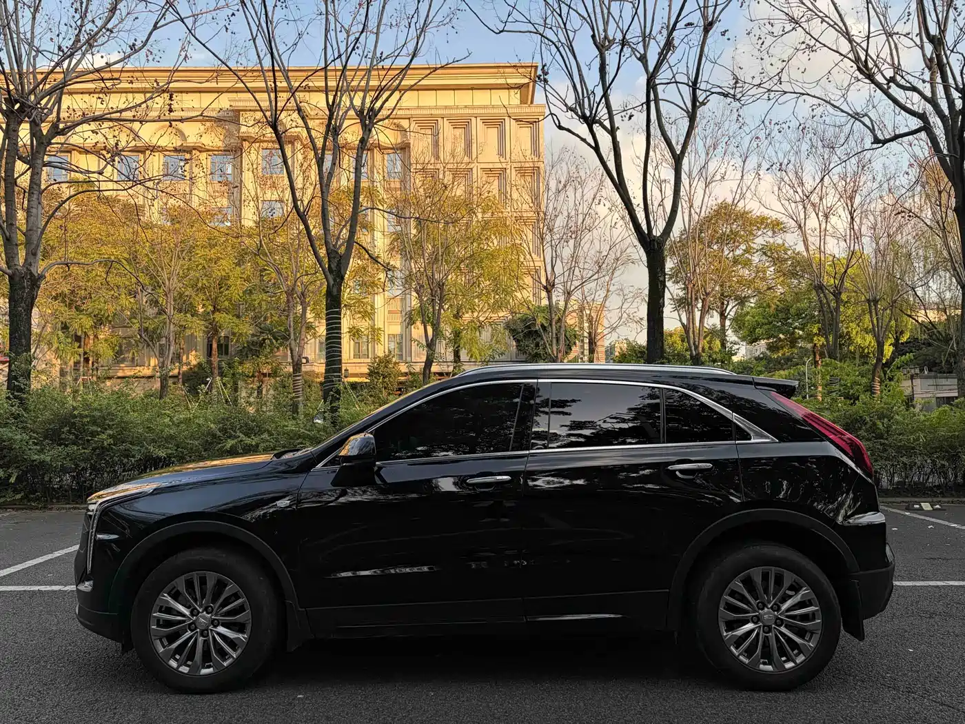 Cadillac XT4 2024 28T 2WD Luxury фото 3