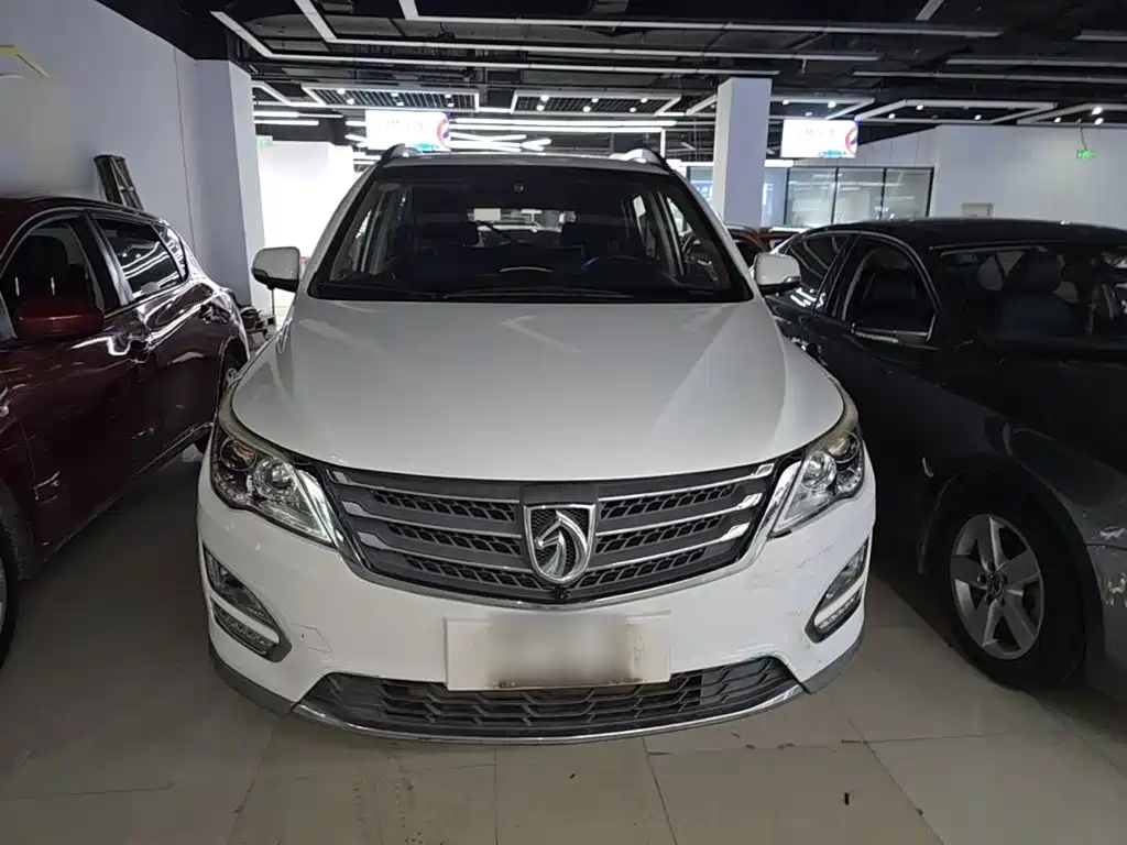 Baojun 560 2017 2016 1.8L Manual Elite