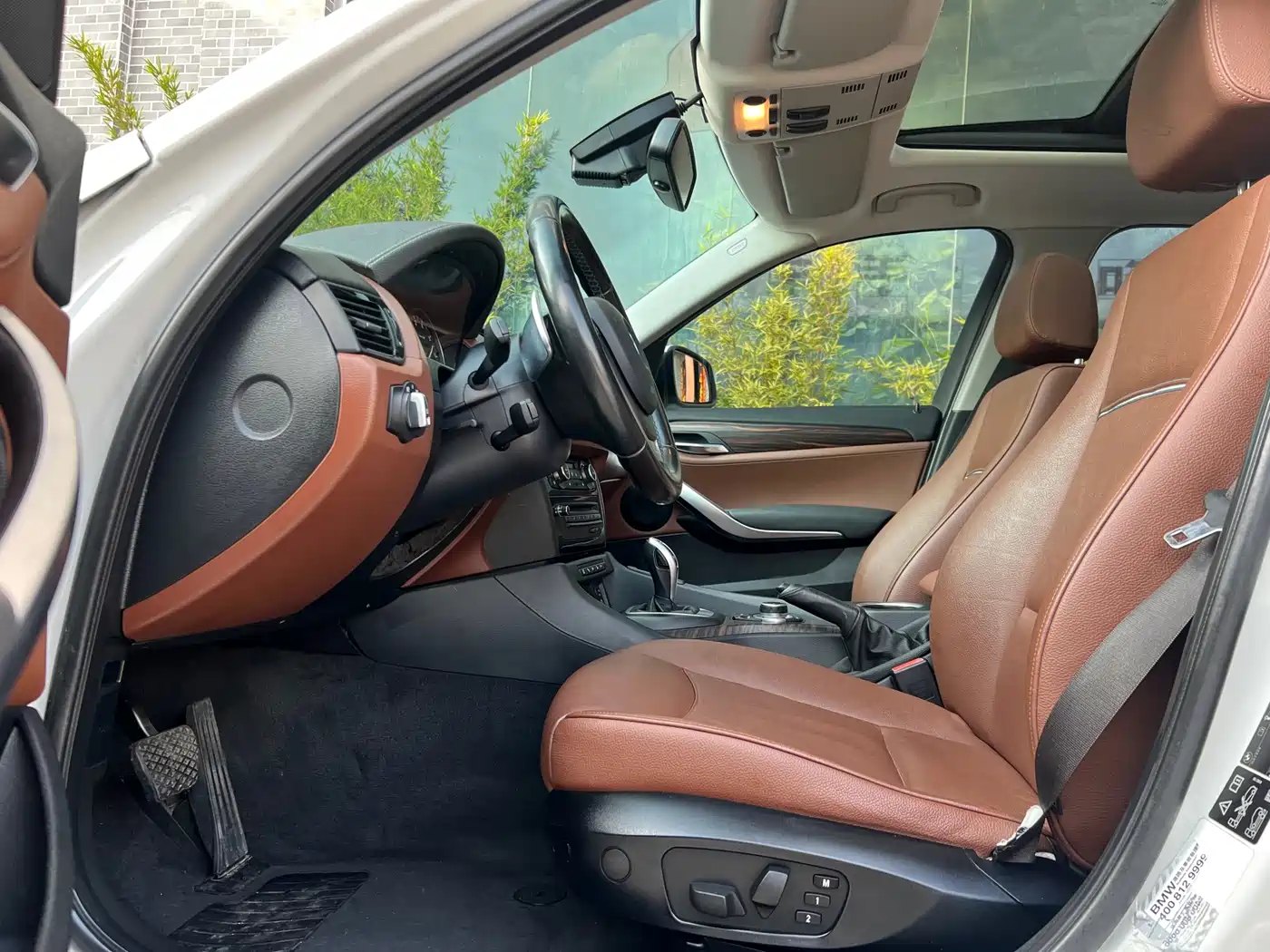 BMW X1 2014 Model sDrive20i X Design Package фото 13