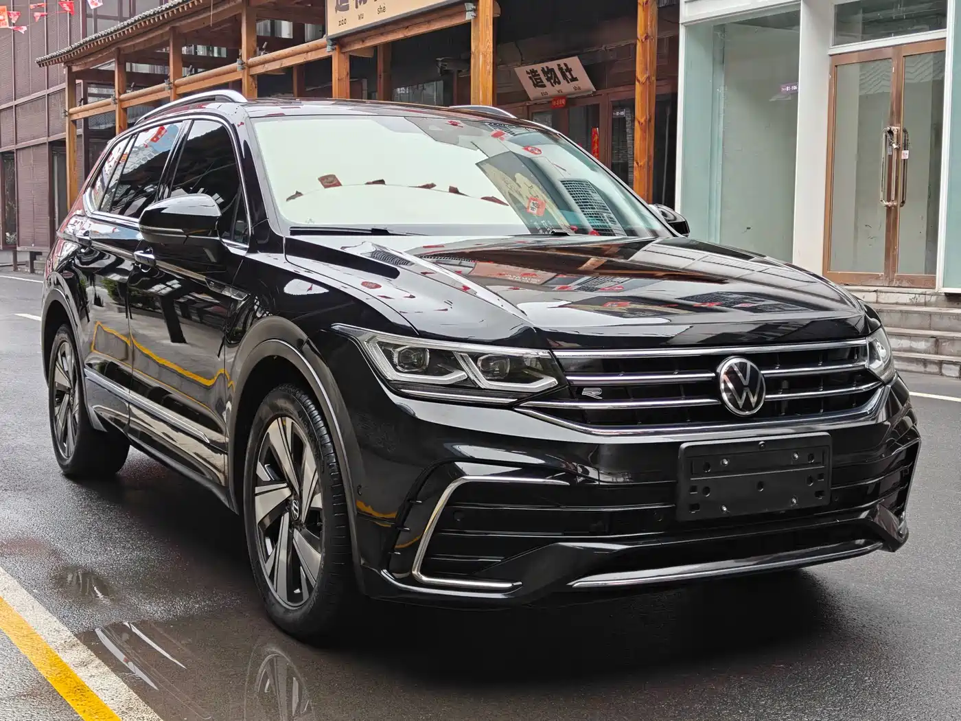 Volkswagen Tiguan L 2023 380TSI 4WD R-Line Flagship 7-seater