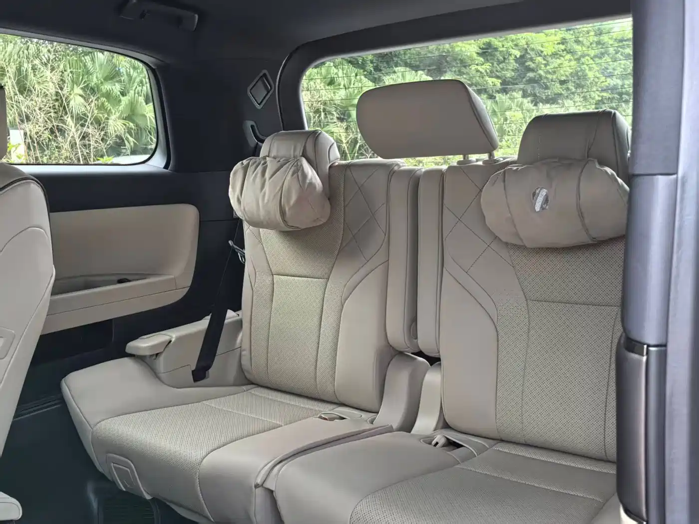 Toyota Alphard 2024 Hybrid 2.5L Ultimate Enjoyment Edition фото 10