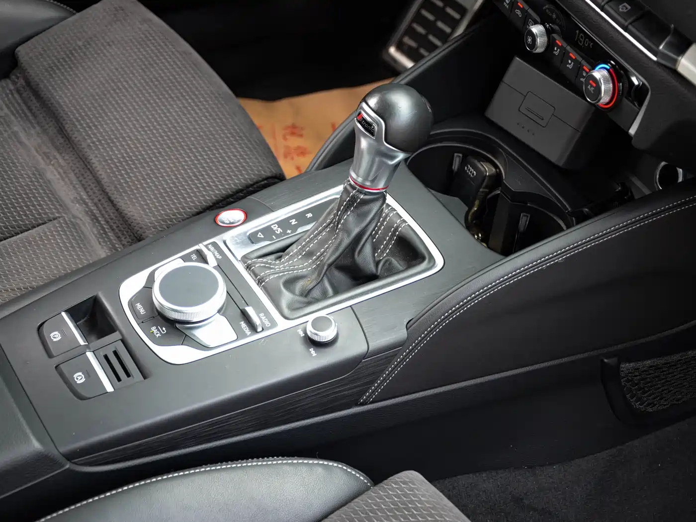 Audi S3 2017 Facelift S3 2.0T Limousine фото 18