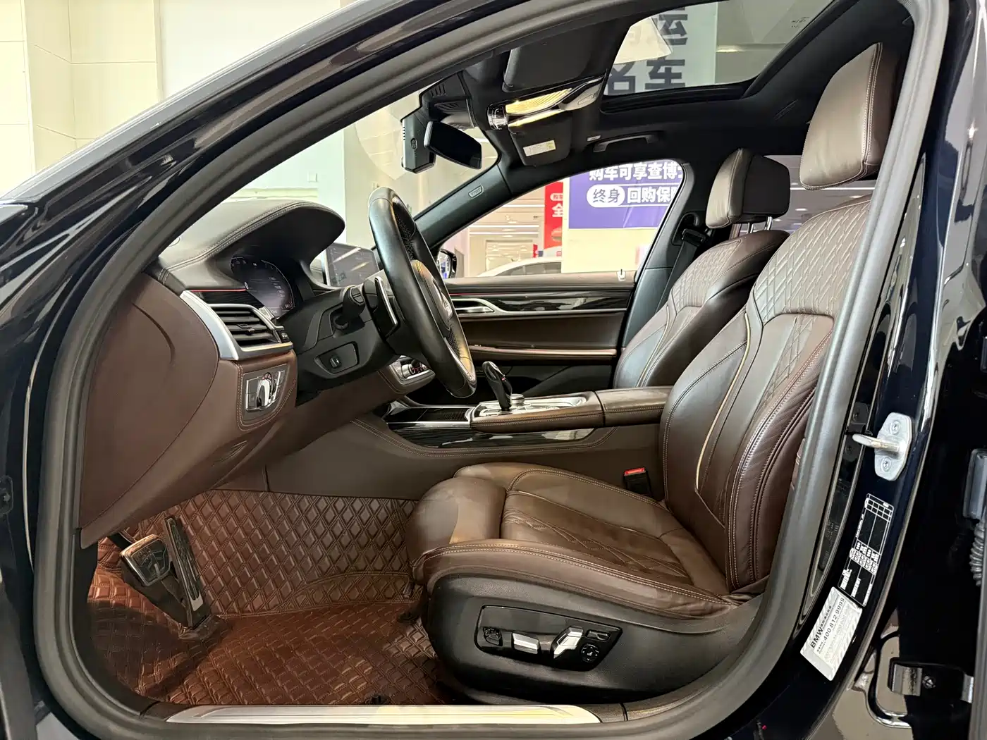 BMW 7 Series 2021 Model 730Li M Sport Package фото 11