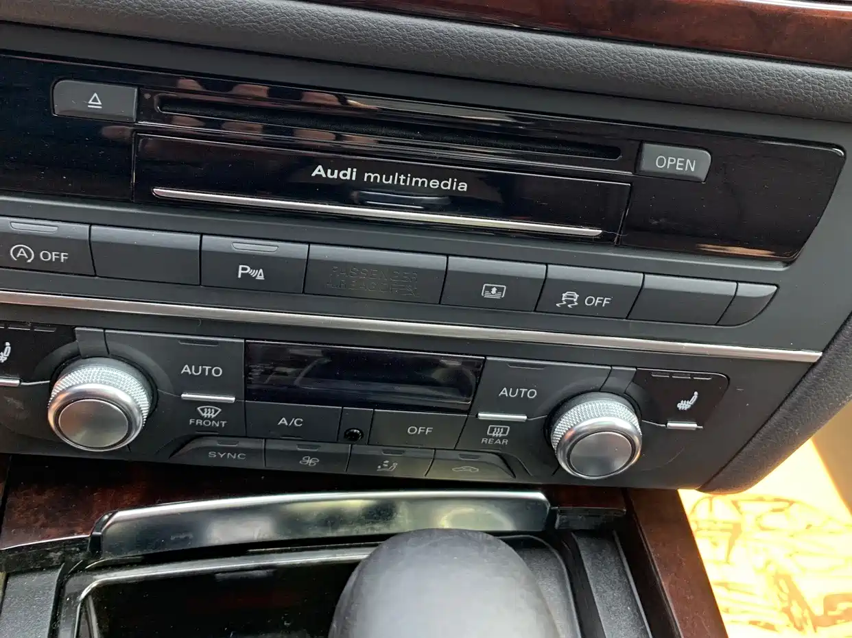 Audi A6L 2016 30 FSI Technology фото 16