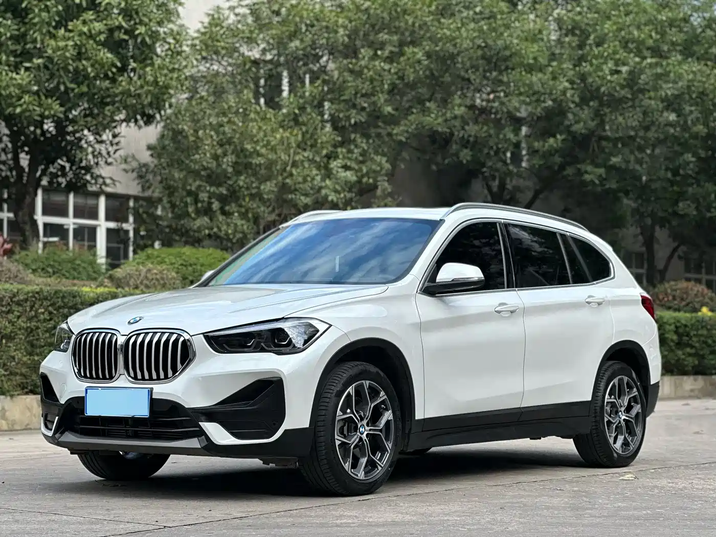BMW X1 2022 sDrive25Li Leading