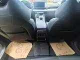 Фото 8 - Geely Preface