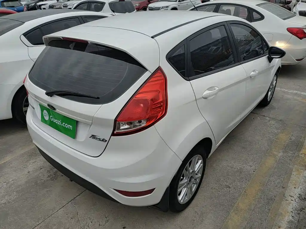 Ford Fiesta 2015 2013 Hatchback 1.5L Automatic Fashion