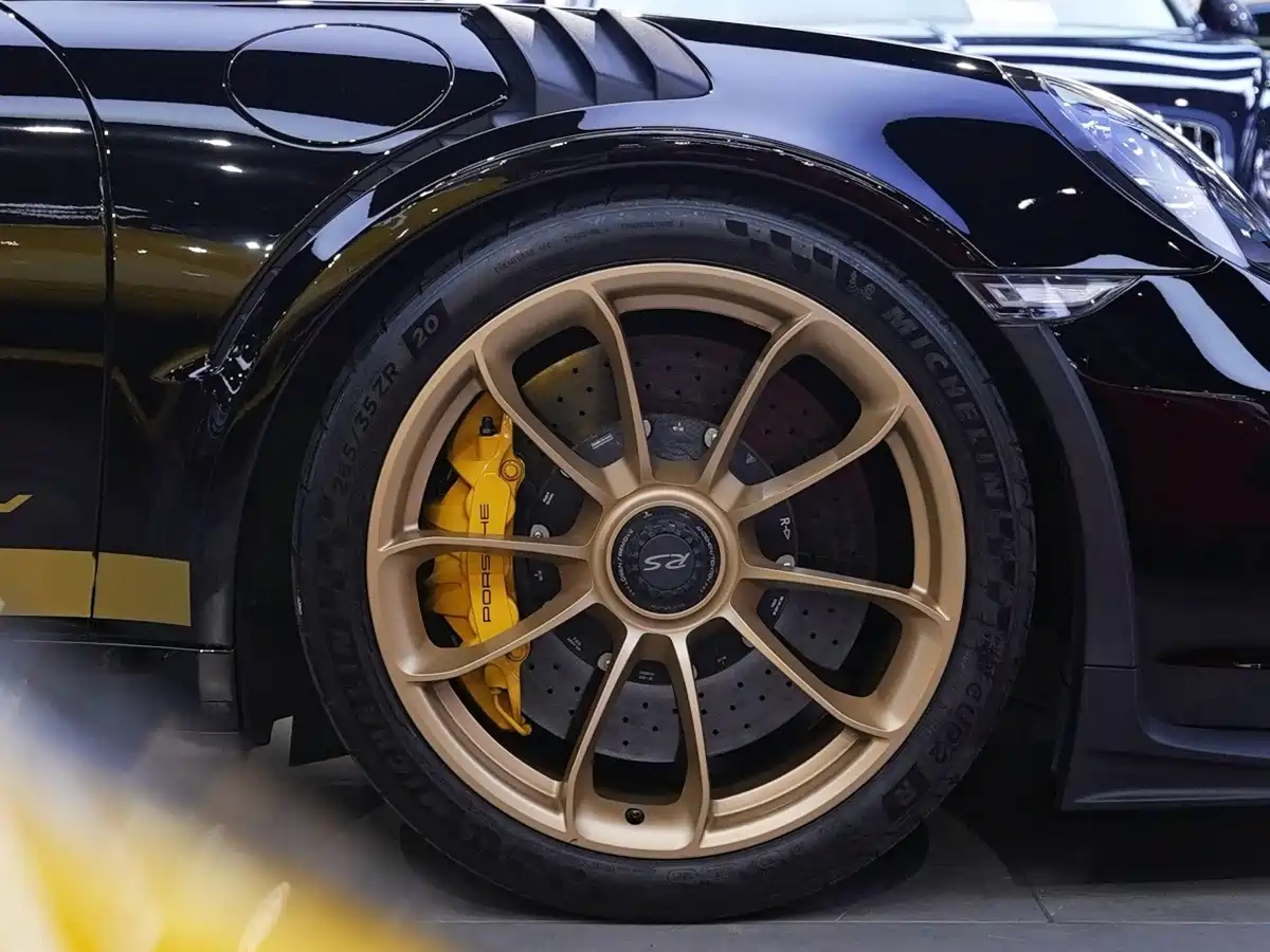 Porsche 911 2018 GT3 RS 4.0L фото 13