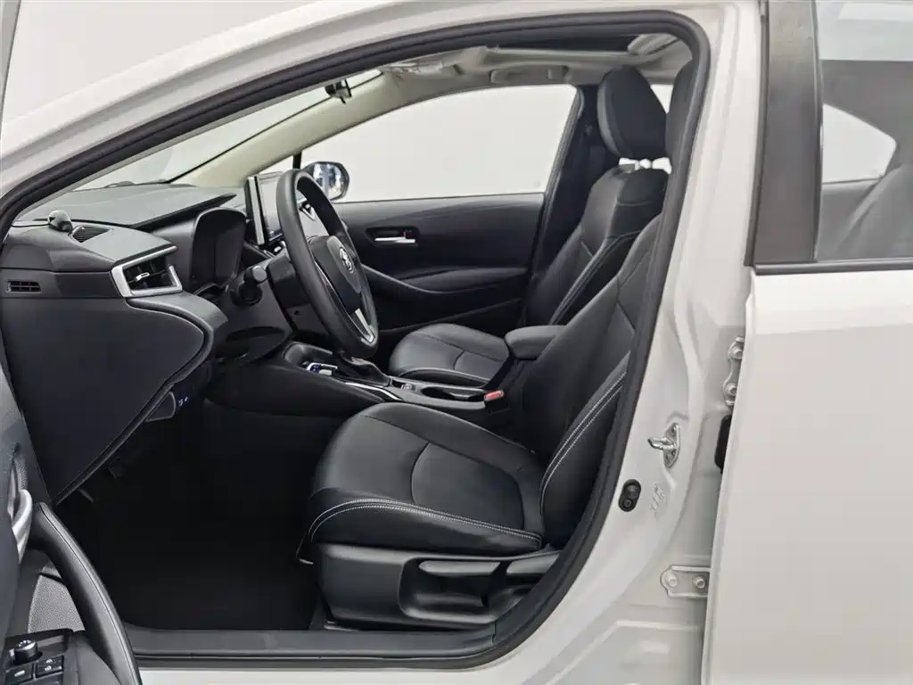 Toyota Corolla 2021 1.2T S-CVT Elite PLUS Edition фото 10