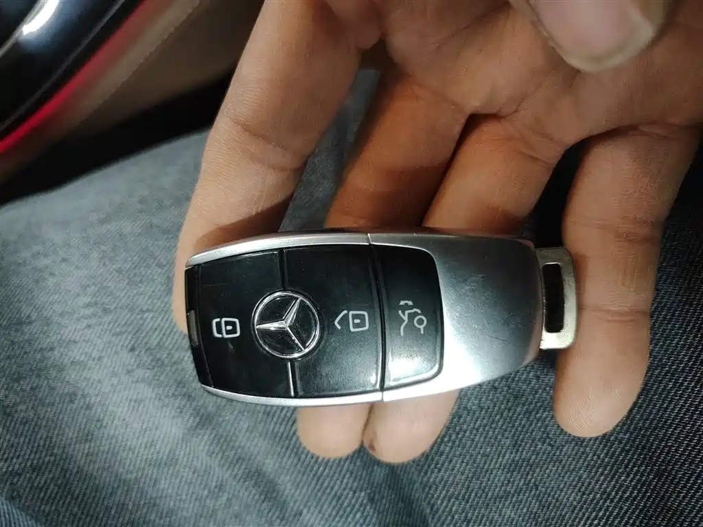 Mercedes-Benz E-Class 2016 E 300 L Fashion Type фото 11