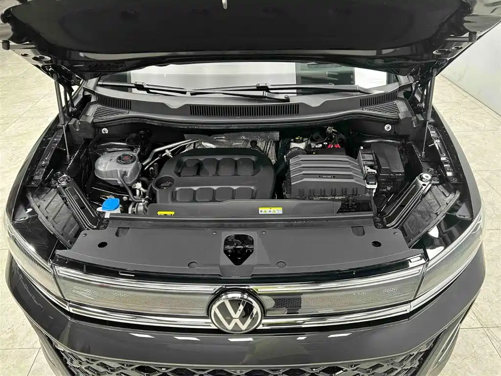 Volkswagen Talagon 2025 450TSI R-Line 6-Seater фото 23
