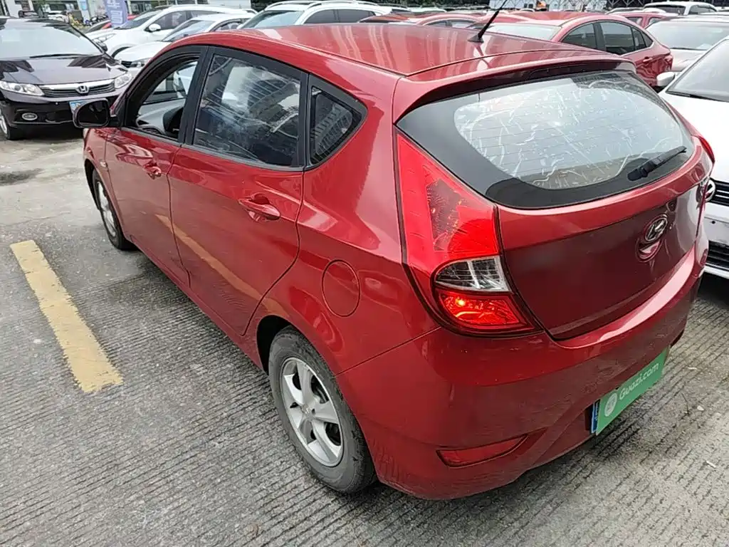 Hyundai Reina 2014 2014 Model 1.4L Automatic GLX