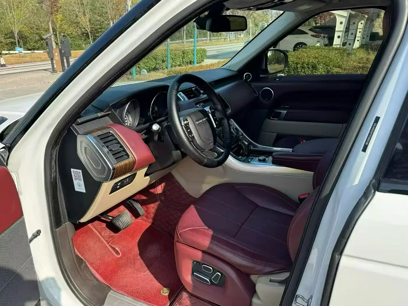 Land Rover Range Rover Sport фото 4
