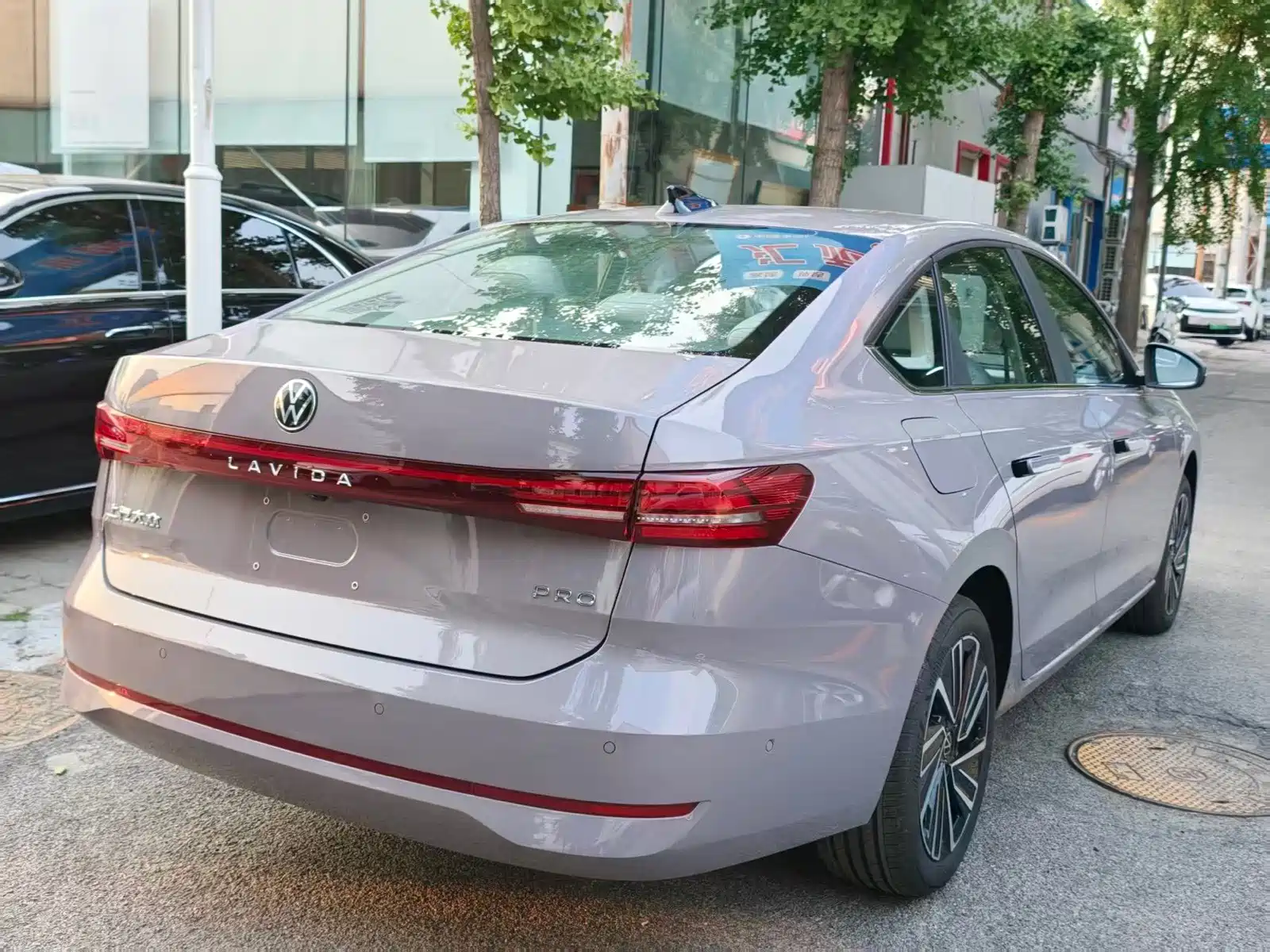 صورة 16 - Volkswagen Lavida