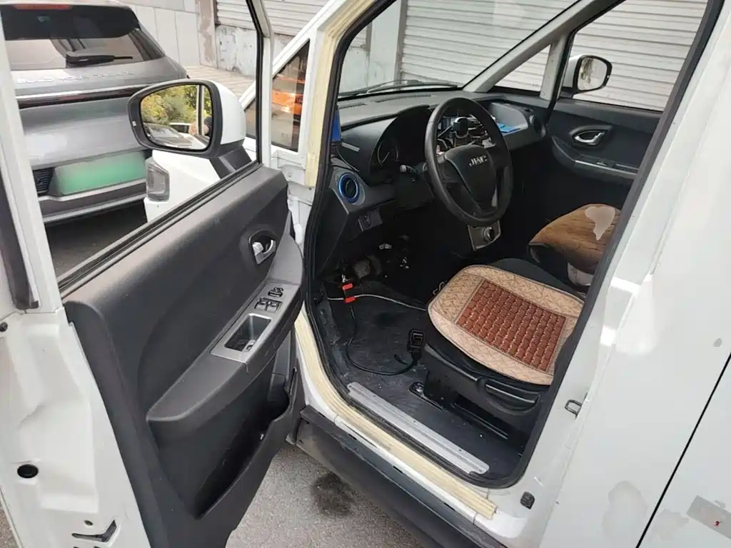 Jiangling E-Lushun 2022 2023 E630 Van Basic Version 41.86kWh