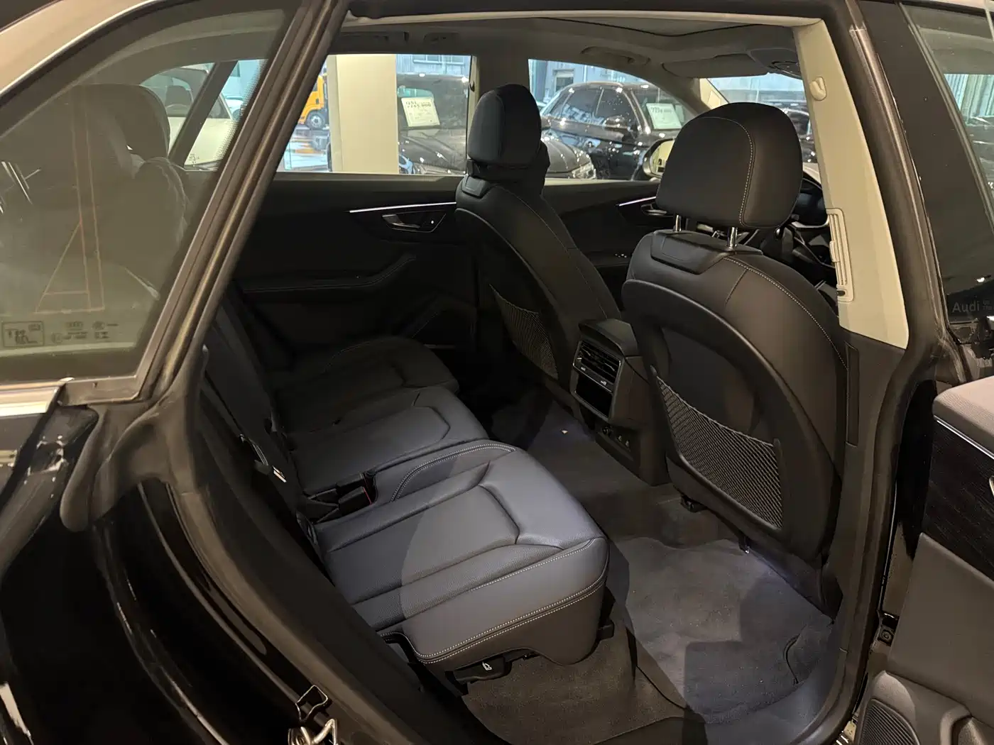 Audi Q8 2024 55 TFSI Luxury Sport фото 10