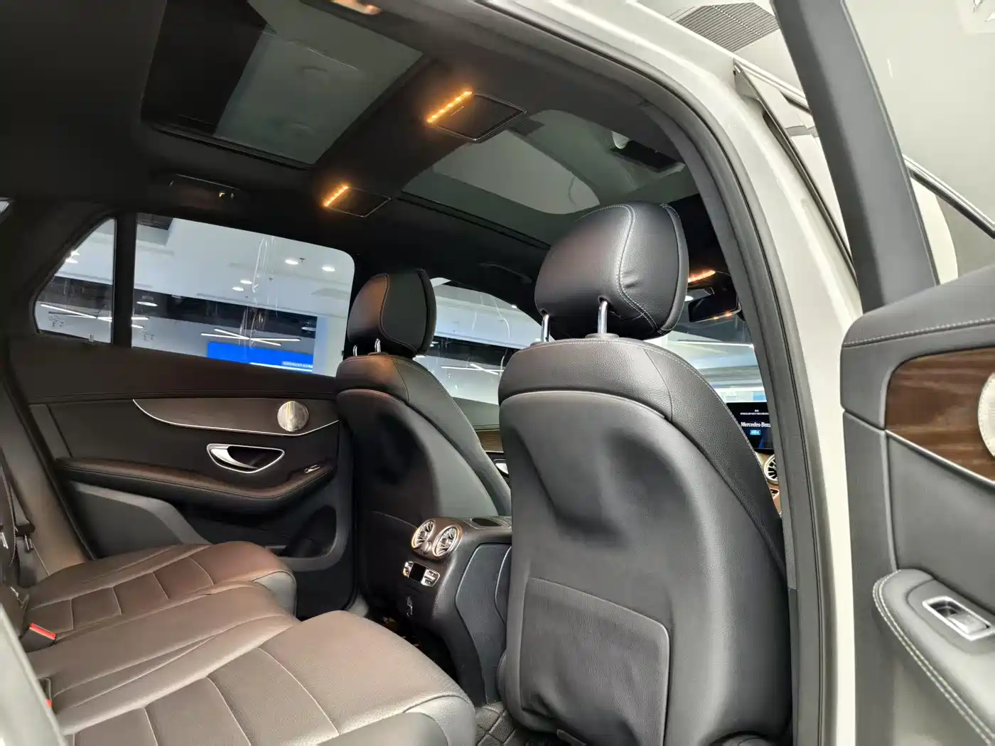 Mercedes-Benz GLC 2021 GLC 260 L 4MATIC Luxury фото 10