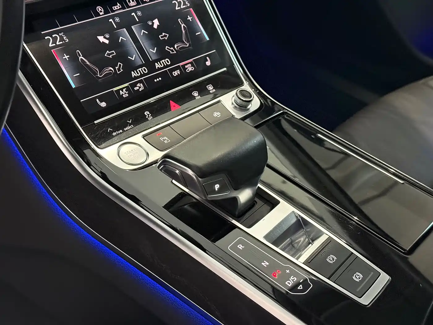 Audi A8 2019 Plus A8L 50 TFSI quattro Comfort фото 14