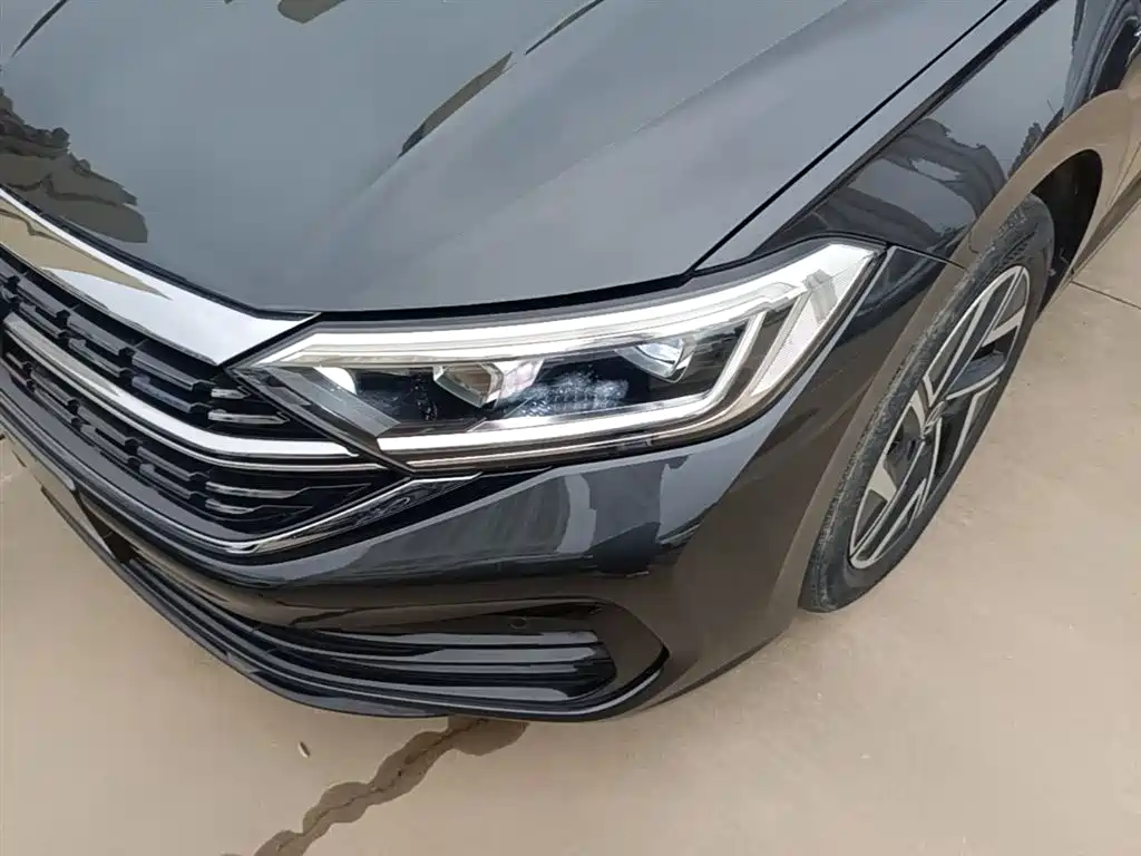 Volkswagen Sagitar 2023 Model Year 280TSI DSG Surpass Edition фото 24