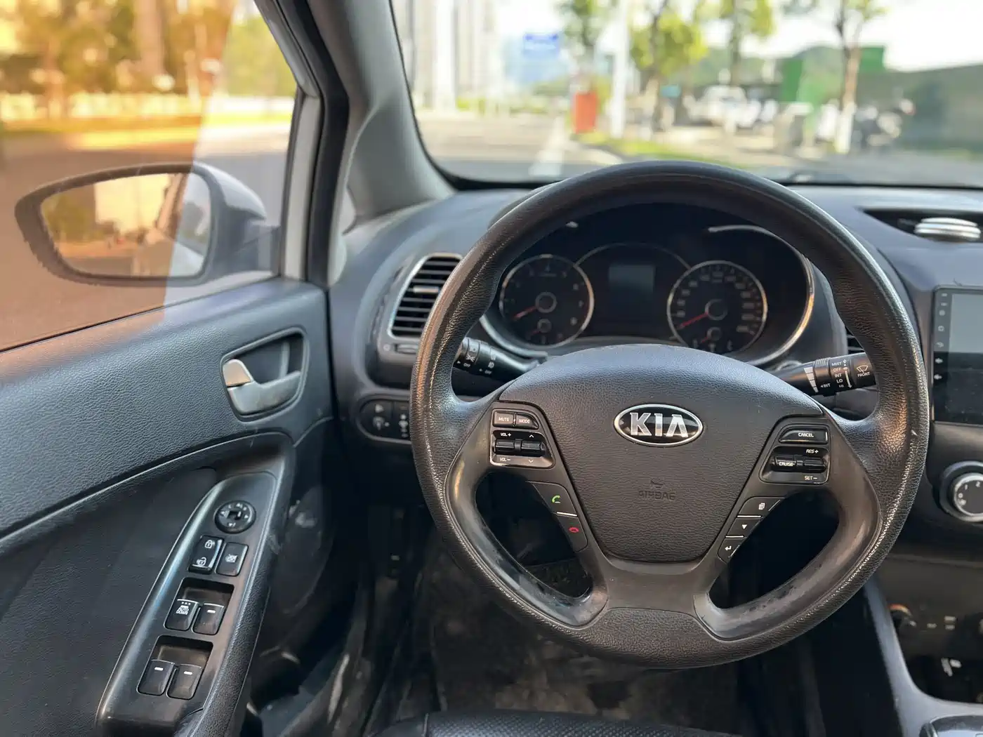 Kia K3 2016 1.6L Automatic GLS фото 9