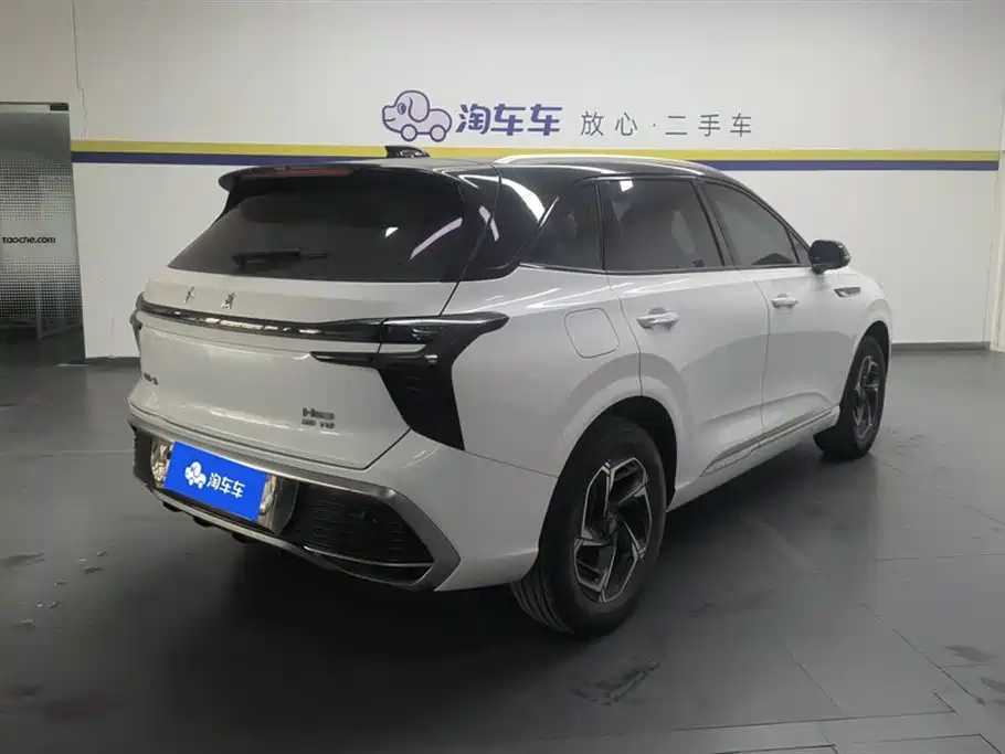 Hongqi HS3 2023 1.5T 2WD Virtue Edition фото 3