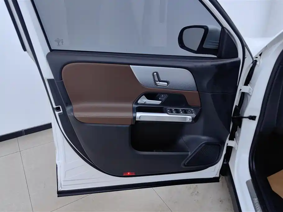 Mercedes-Benz GLB 2023 GLB 200 Style фото 7