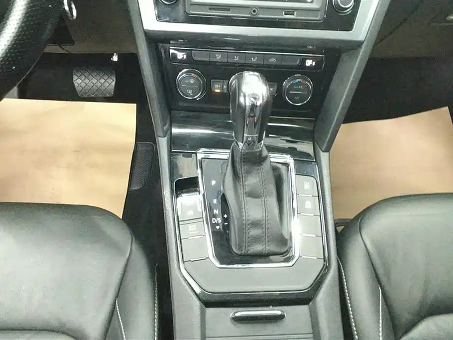 Volkswagen Lamando 2017 280TSI DSG Comfort Edition фото 16