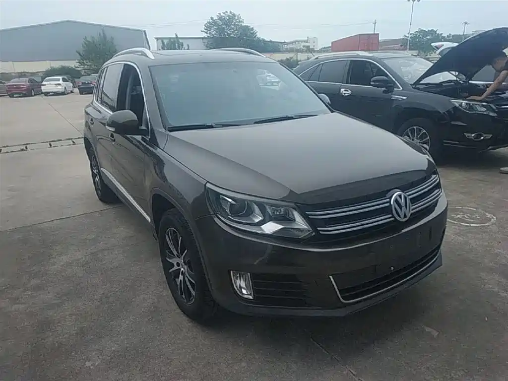 Volkswagen Tiguan 2013 1.8TSI Automatic 2WD Luxury Model фото 4